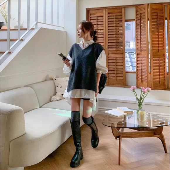 NWT South Korean Brand DEEPNY V-neck Dip Back Wool Blend Knot Vest Charcoal Gray - Picture 3 of 16